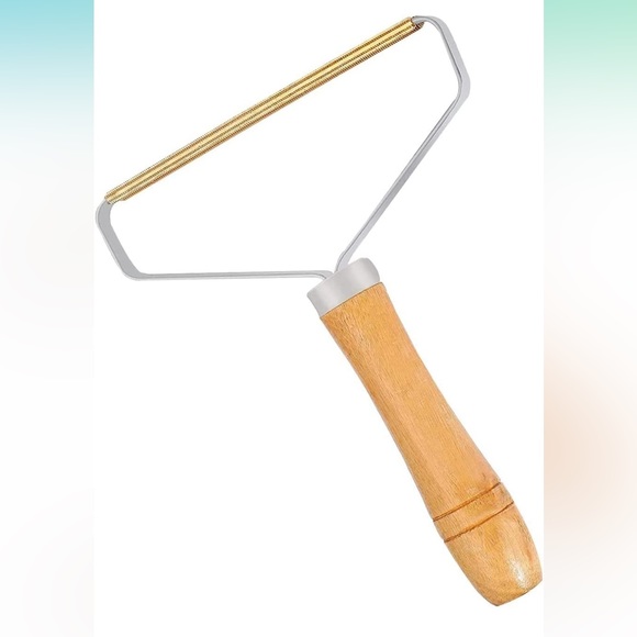 NWOT Set of 2 HAIR/LINT remover - Picture 1 of 4